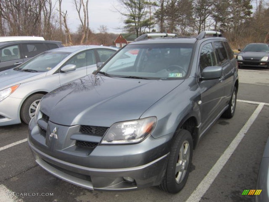 2004 Outlander XLS AWD - Urban Gray Pearl / Charcoal photo #3