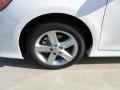 Super White - Camry SE Photo No. 11
