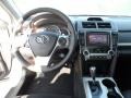 Super White - Camry SE Photo No. 27