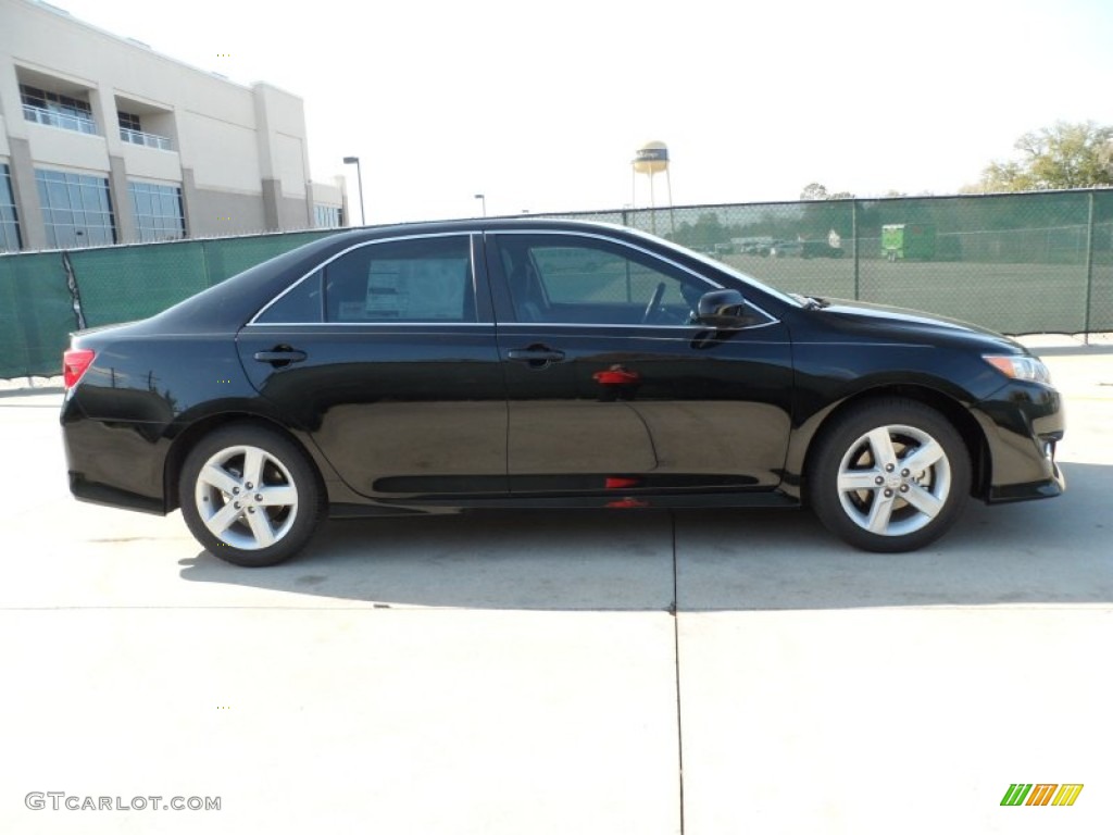 2012 Camry SE - Attitude Black Metallic / Black photo #2