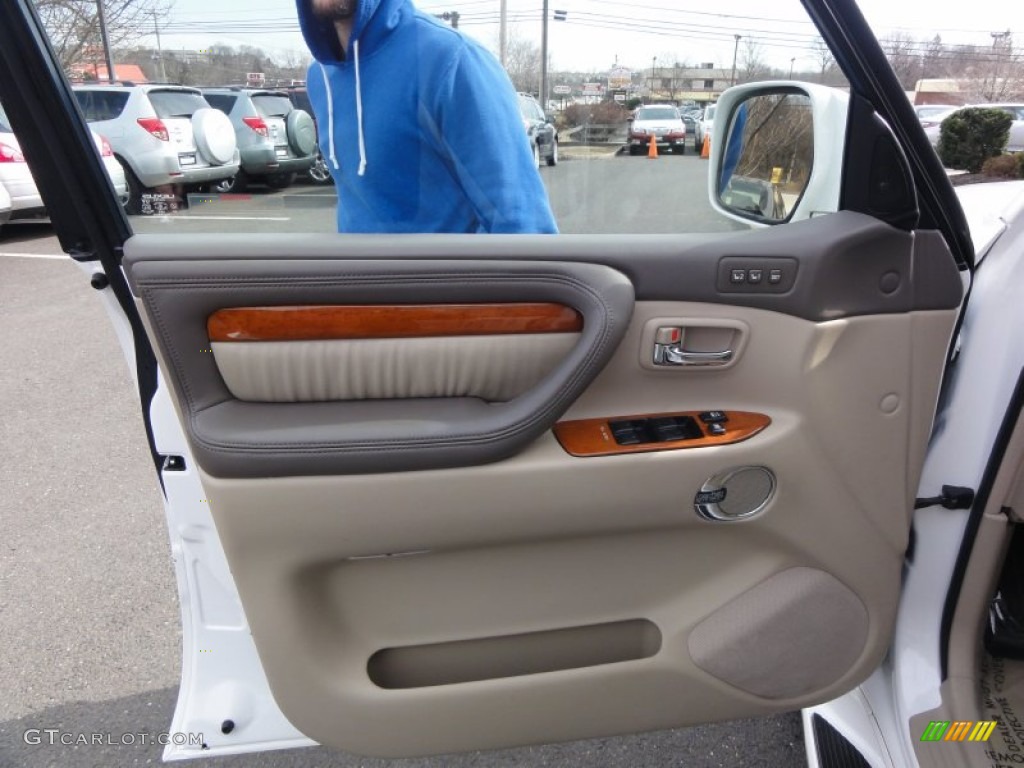 2007 LX 470 - Crystal White / Ivory photo #13