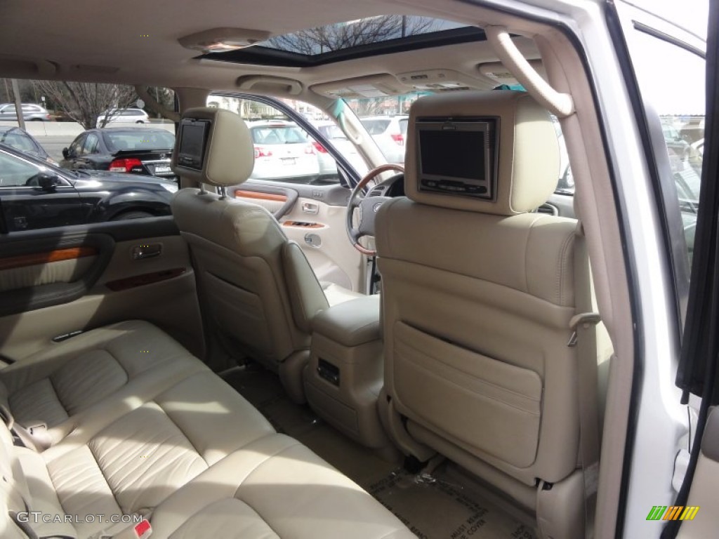 2007 LX 470 - Crystal White / Ivory photo #30
