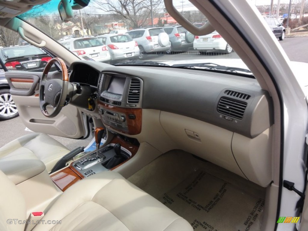 2007 LX 470 - Crystal White / Ivory photo #33