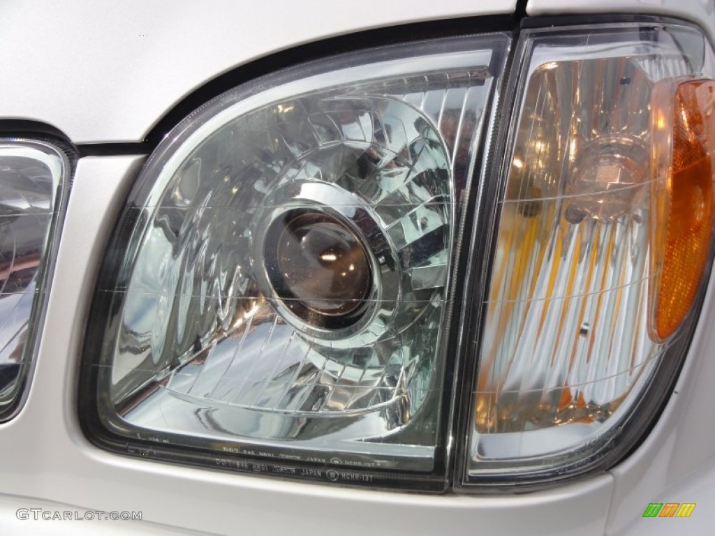 2007 LX 470 - Crystal White / Ivory photo #43
