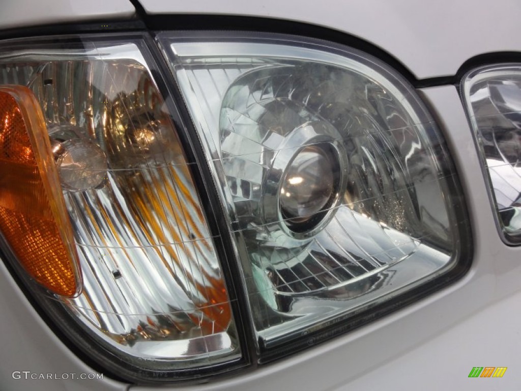 2007 LX 470 - Crystal White / Ivory photo #44