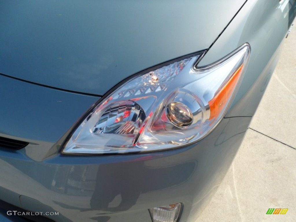 2012 Prius 3rd Gen Three Hybrid - Sea Glass Pearl / Bisque photo #9