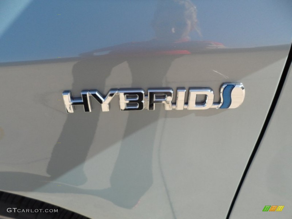 2012 Prius 3rd Gen Three Hybrid - Sea Glass Pearl / Bisque photo #12