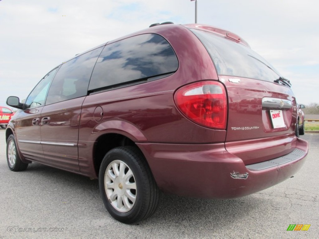 2001 Town & Country LXi - Dark Garnet Red Pearl / Taupe photo #5