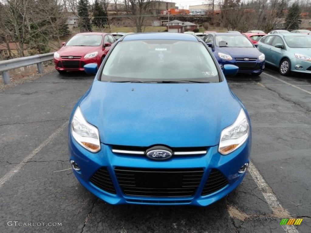 2012 Focus SE Sport 5-Door - Blue Candy Metallic / Two-Tone Sport photo #6