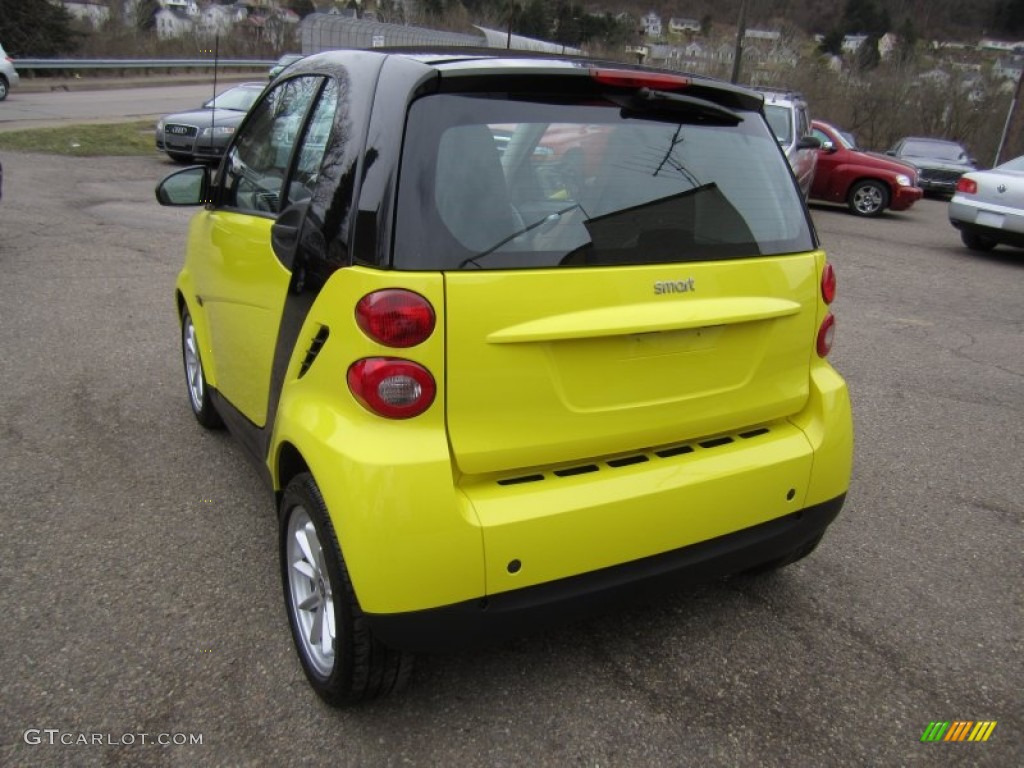 2010 fortwo passion coupe - Light Yellow / design Beige photo #10