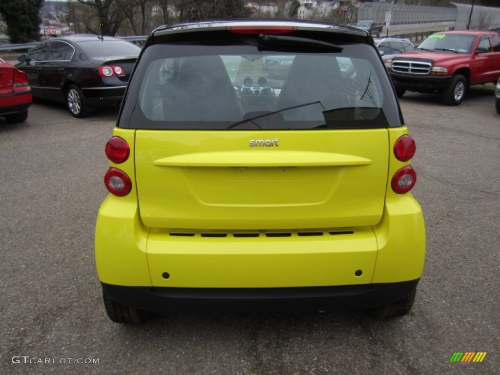 2010 fortwo passion coupe - Light Yellow / design Beige photo #11
