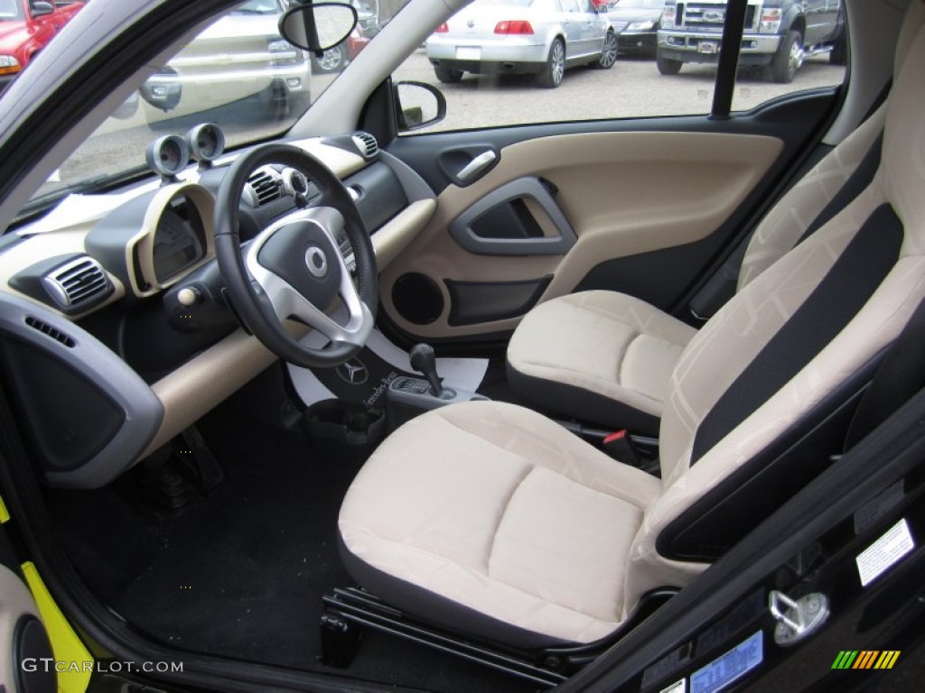 design Beige Interior 2010 Smart fortwo passion coupe Photo #61347917