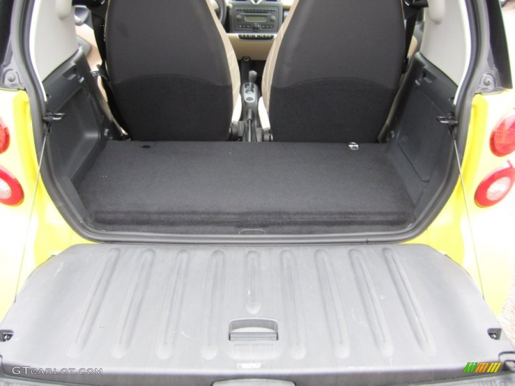 2010 fortwo passion coupe - Light Yellow / design Beige photo #20