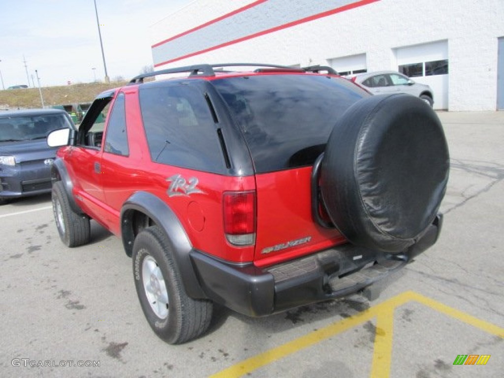 2005 Blazer LS ZR2 4x4 - Victory Red / Graphite photo #4