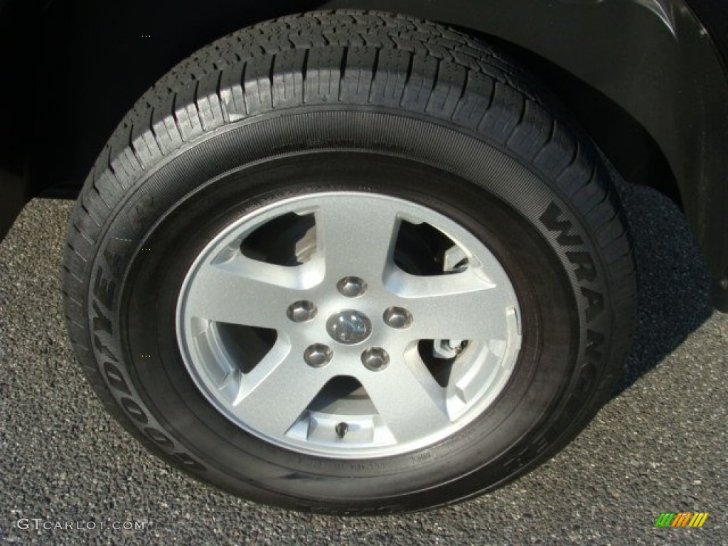 2011 Ram 1500 SLT Quad Cab 4x4 - Brilliant Black Crystal Pearl / Dark Slate Gray/Medium Graystone photo #6