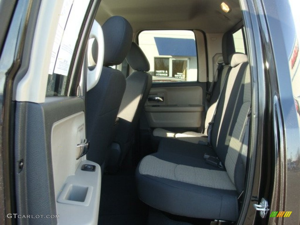 2011 Ram 1500 SLT Quad Cab 4x4 - Brilliant Black Crystal Pearl / Dark Slate Gray/Medium Graystone photo #7