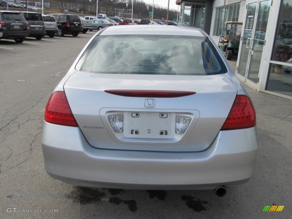 2006 Accord Value Package Sedan - Alabaster Silver Metallic / Gray photo #6