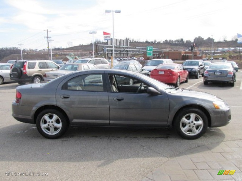 2005 Stratus SXT Sedan - Graphite Metallic / Dark Slate Gray photo #8