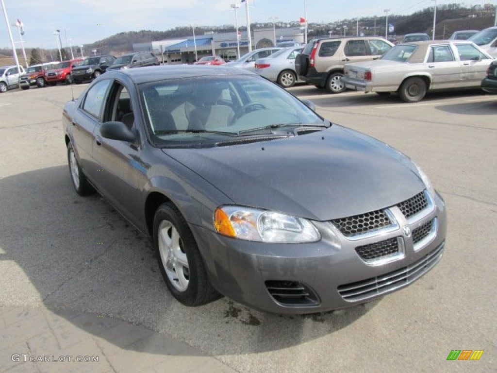 2005 Stratus SXT Sedan - Graphite Metallic / Dark Slate Gray photo #9