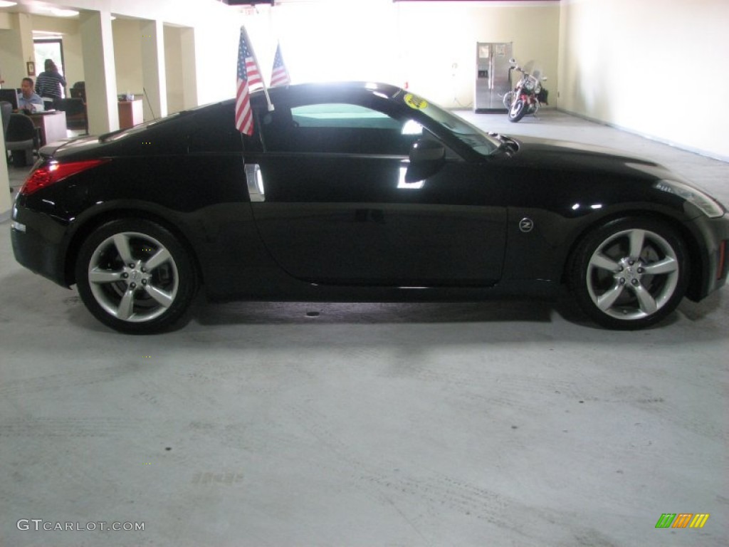 2008 350Z Coupe - Magnetic Black / Carbon photo #4