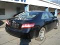 Black - Camry LE Photo No. 8