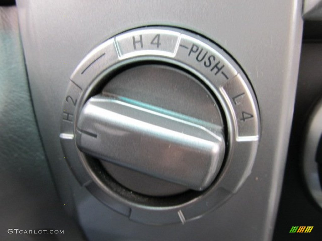 2004 4Runner SR5 4x4 - Galactic Gray Mica / Stone photo #14