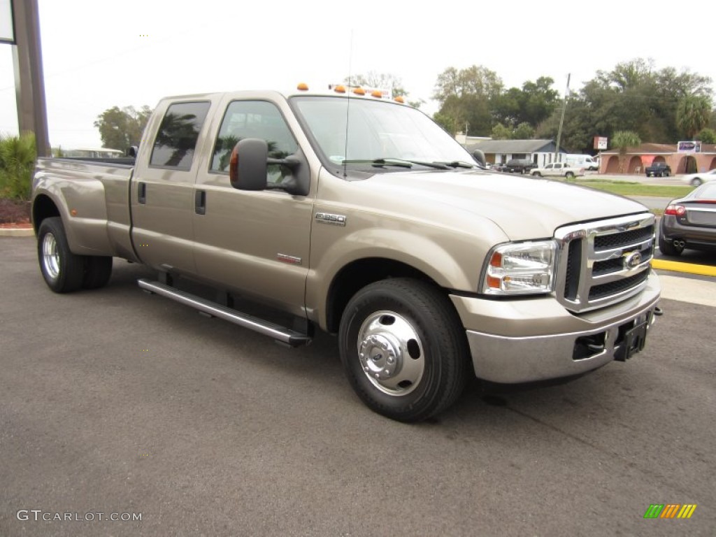 Arizona Beige Metallic 2006 Ford F350 Super Duty Lariat Crew Cab Dually Exterior Photo #61357826