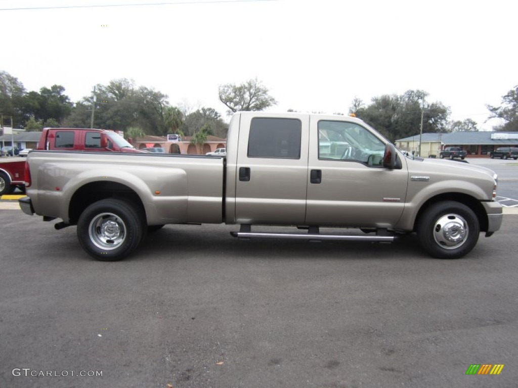 Arizona Beige Metallic 2006 Ford F350 Super Duty Lariat Crew Cab Dually Exterior Photo #61357835