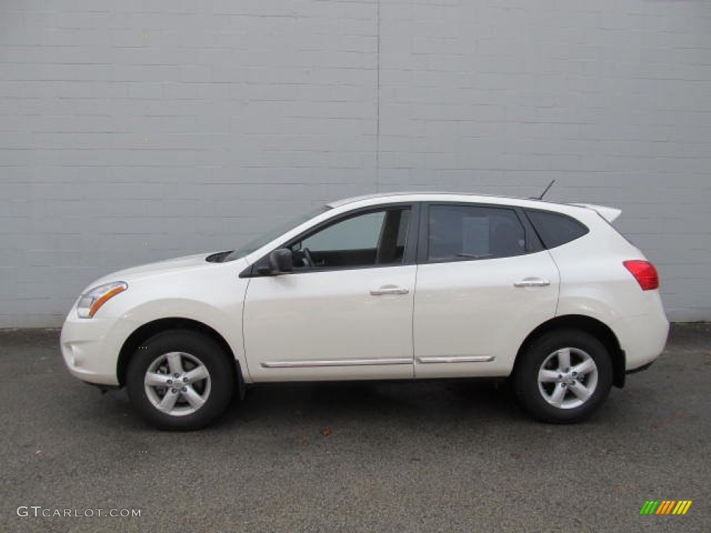 2012 Rogue S Special Edition AWD - Pearl White / Gray photo #2