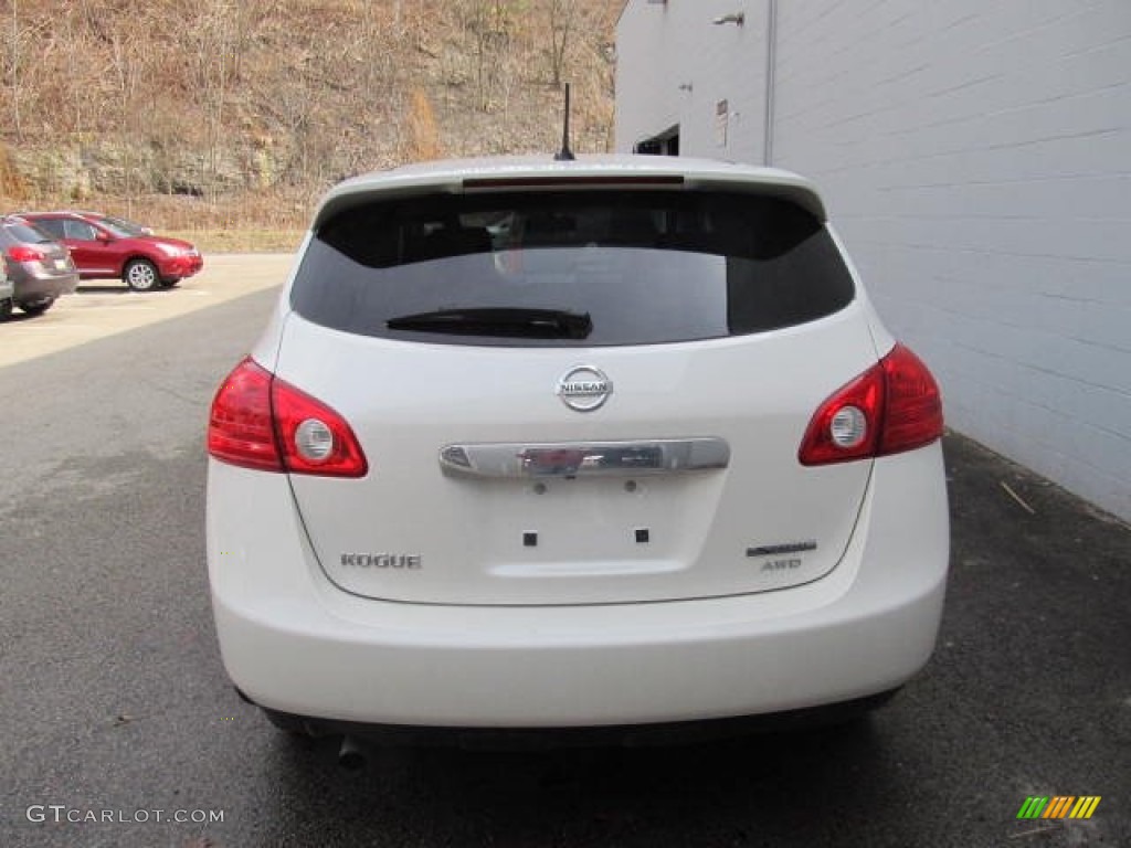 2012 Rogue S Special Edition AWD - Pearl White / Gray photo #3