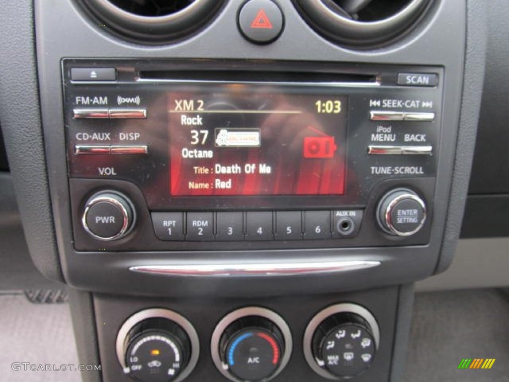 2012 Rogue S Special Edition AWD - Pearl White / Gray photo #10