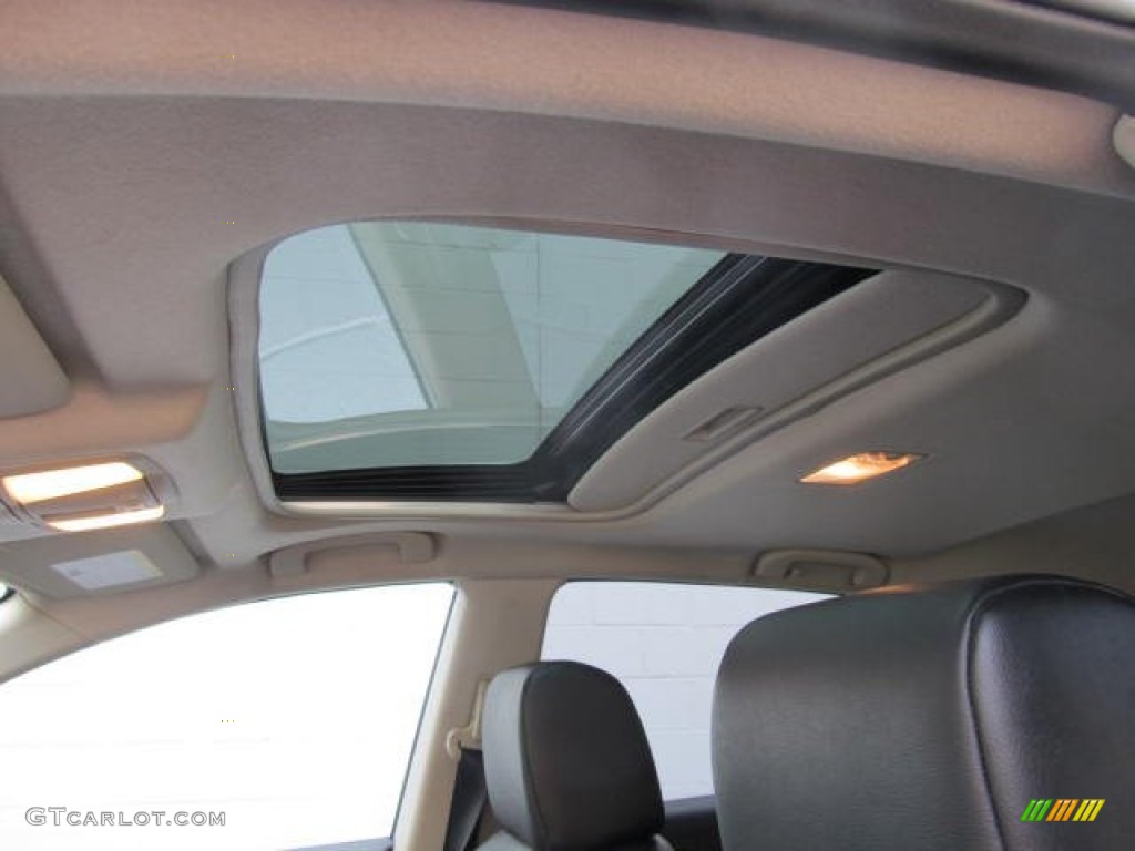 2011 Rogue SL AWD - Silver Ice Metallic / Black photo #8
