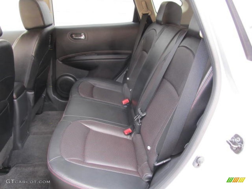 2011 Rogue SL AWD - Silver Ice Metallic / Black photo #11