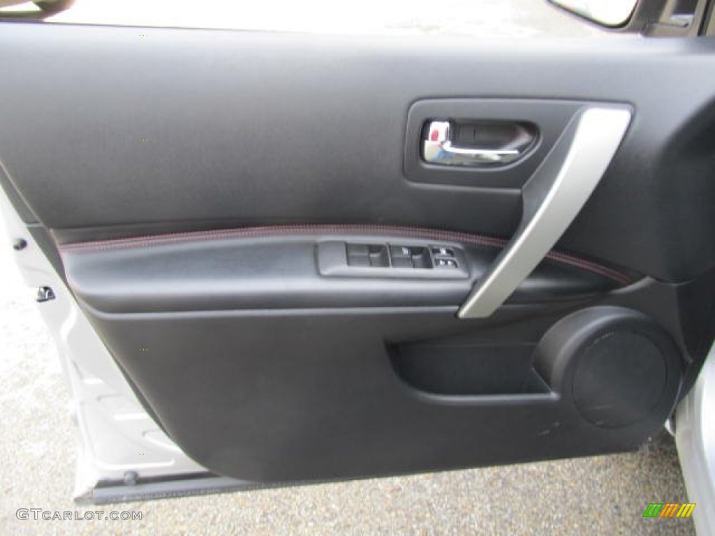 2011 Rogue SL AWD - Silver Ice Metallic / Black photo #12
