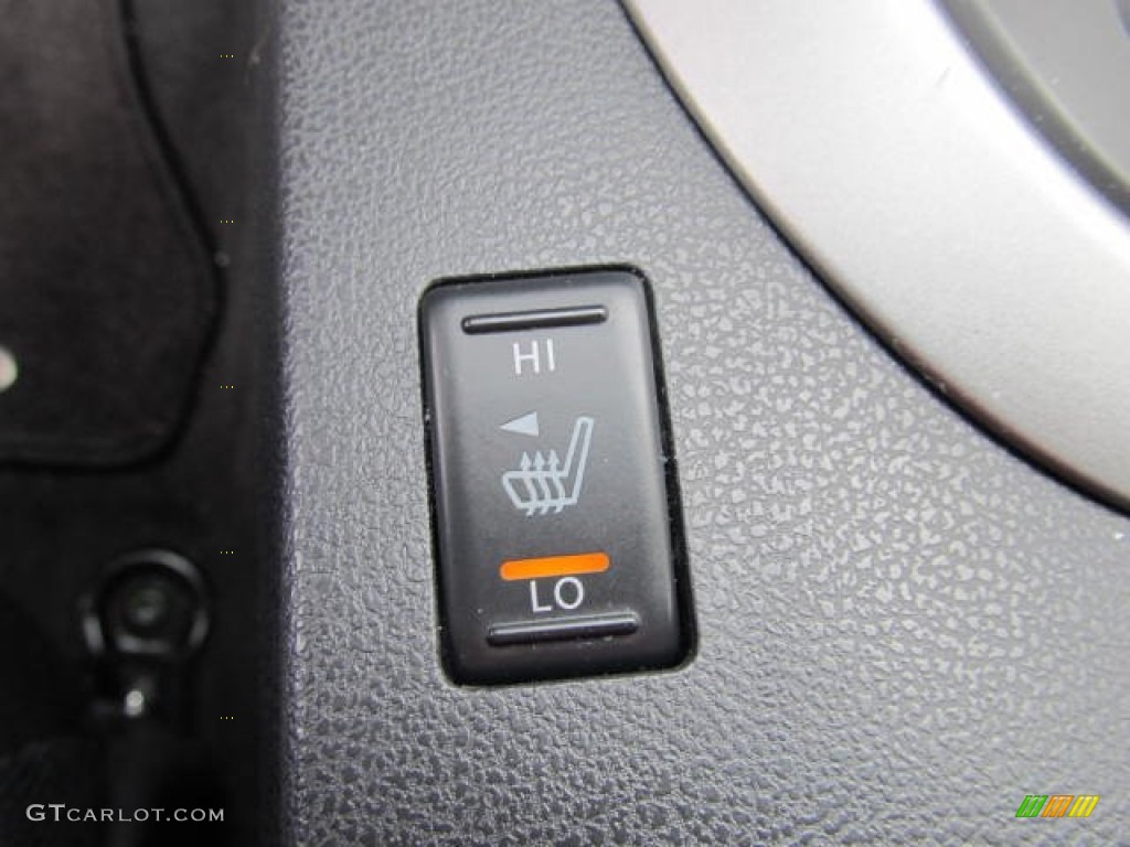 2011 Rogue SL AWD - Silver Ice Metallic / Black photo #14