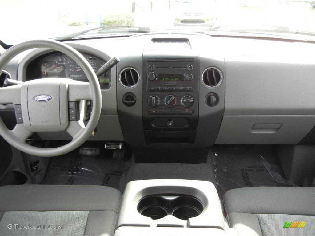 2005 F150 XLT SuperCab - True Blue Metallic / Medium Flint Grey photo #19