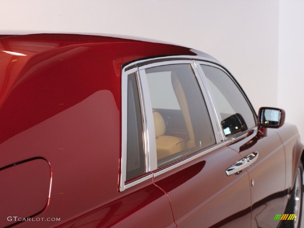 2009 Phantom Sedan - Madeira Red / Moccasin/Consort Red photo #24