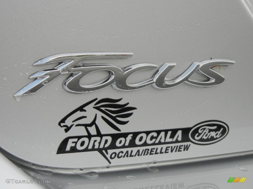 2012 Focus Titanium 5-Door - Ingot Silver Metallic / Charcoal Black Leather photo #4