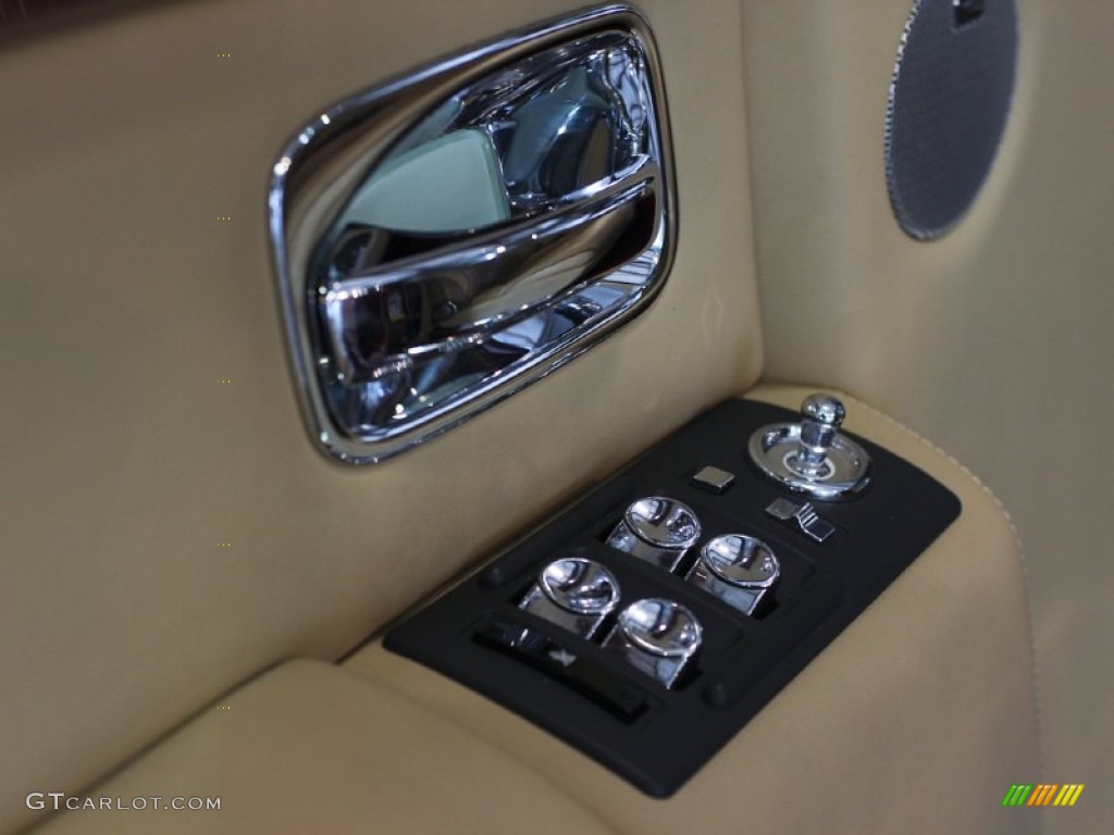 2009 Rolls-Royce Phantom Sedan Controls Photo #61363928