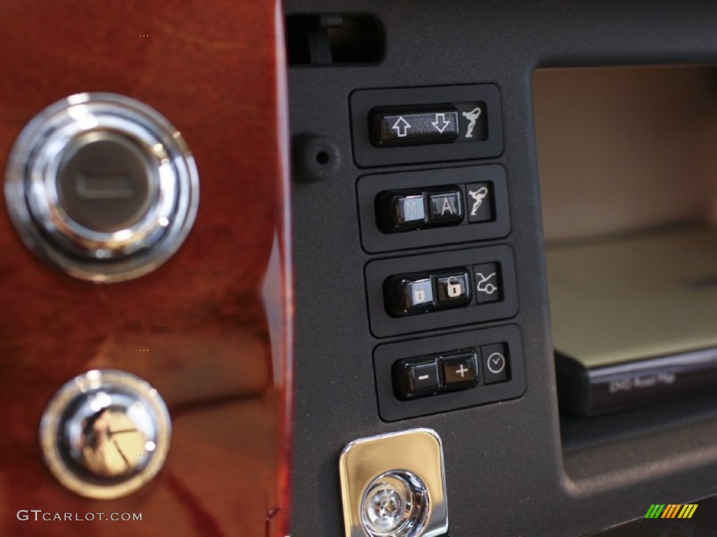2009 Rolls-Royce Phantom Sedan Controls Photo #61364703