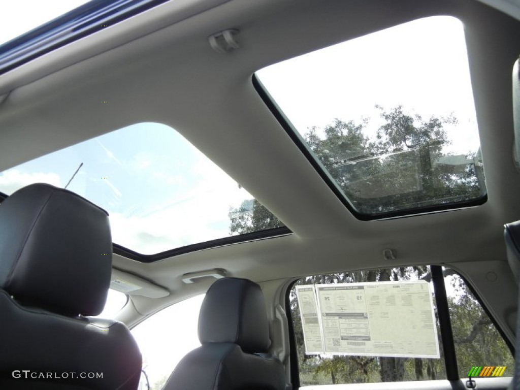 2012 Lincoln MKX FWD Sunroof Photo #61365084