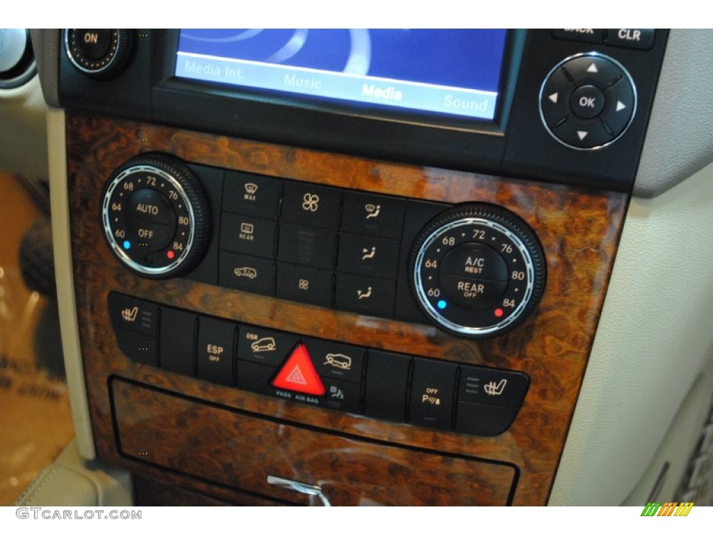 2009 ML 350 4Matic - Jade Green Metallic / Cashmere photo #22