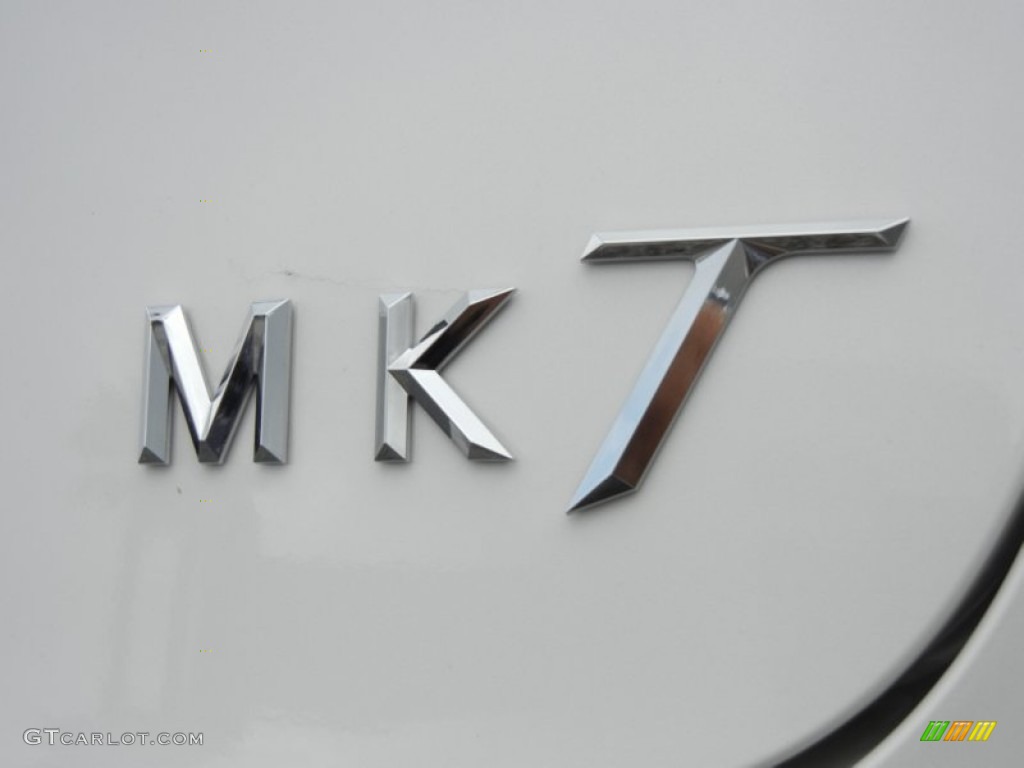 2012 Lincoln MKT FWD Marks and Logos Photos