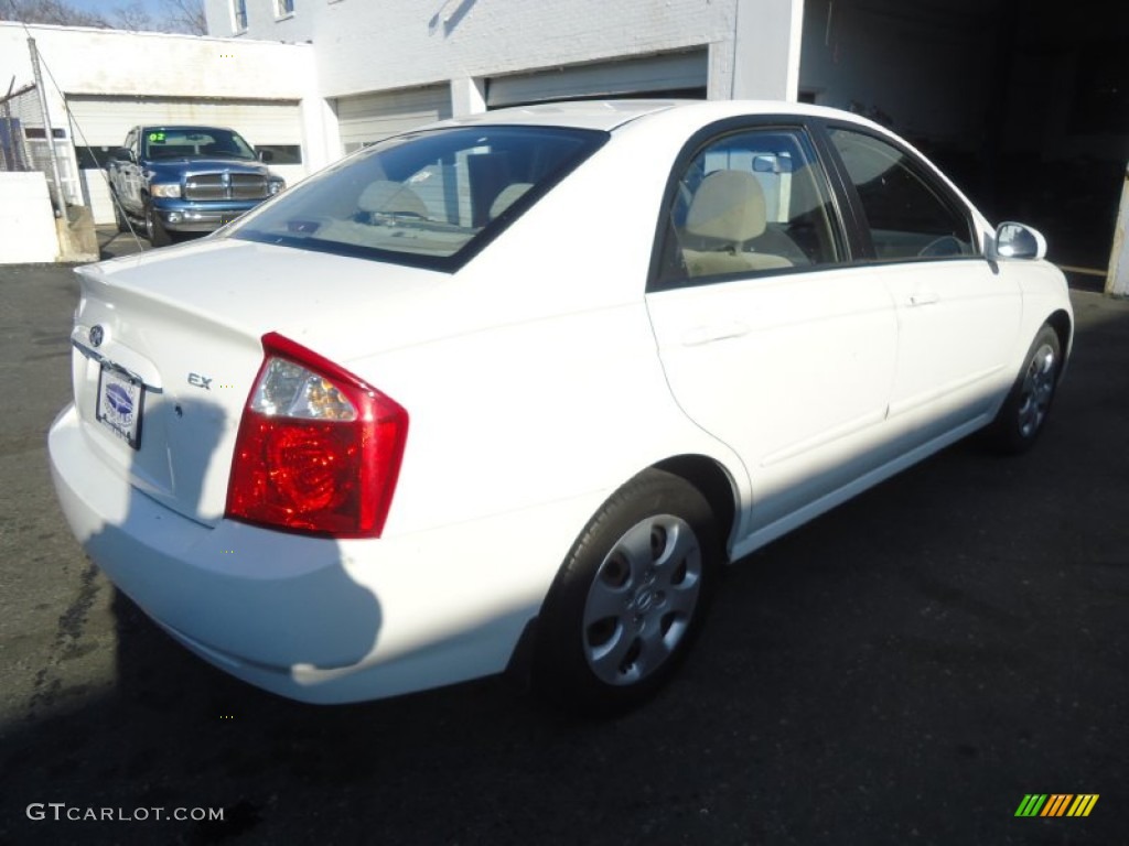 2006 Spectra EX Sedan - Clear White / Gray photo #5