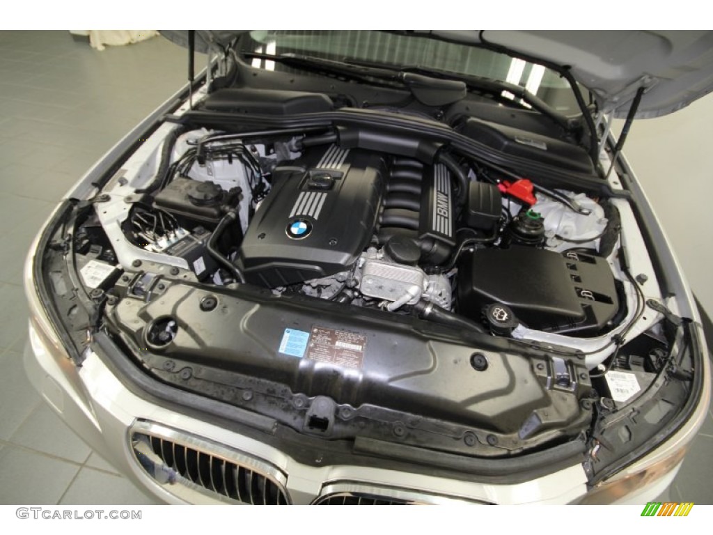 2010 BMW 5 Series 528i Sedan 3.0 Liter DOHC 24-Valve VVT Inline 6 Cylinder Engine Photo #61372680