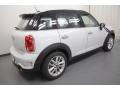 Light White - Cooper S Countryman Photo No. 8
