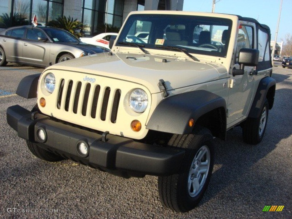 2011 Wrangler Sport 4x4 - Sahara Tan / Black photo #8