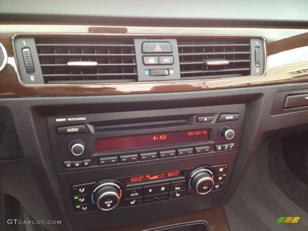 2011 3 Series 335i Convertible - Black Sapphire Metallic / Coral Red/Black Dakota Leather photo #13