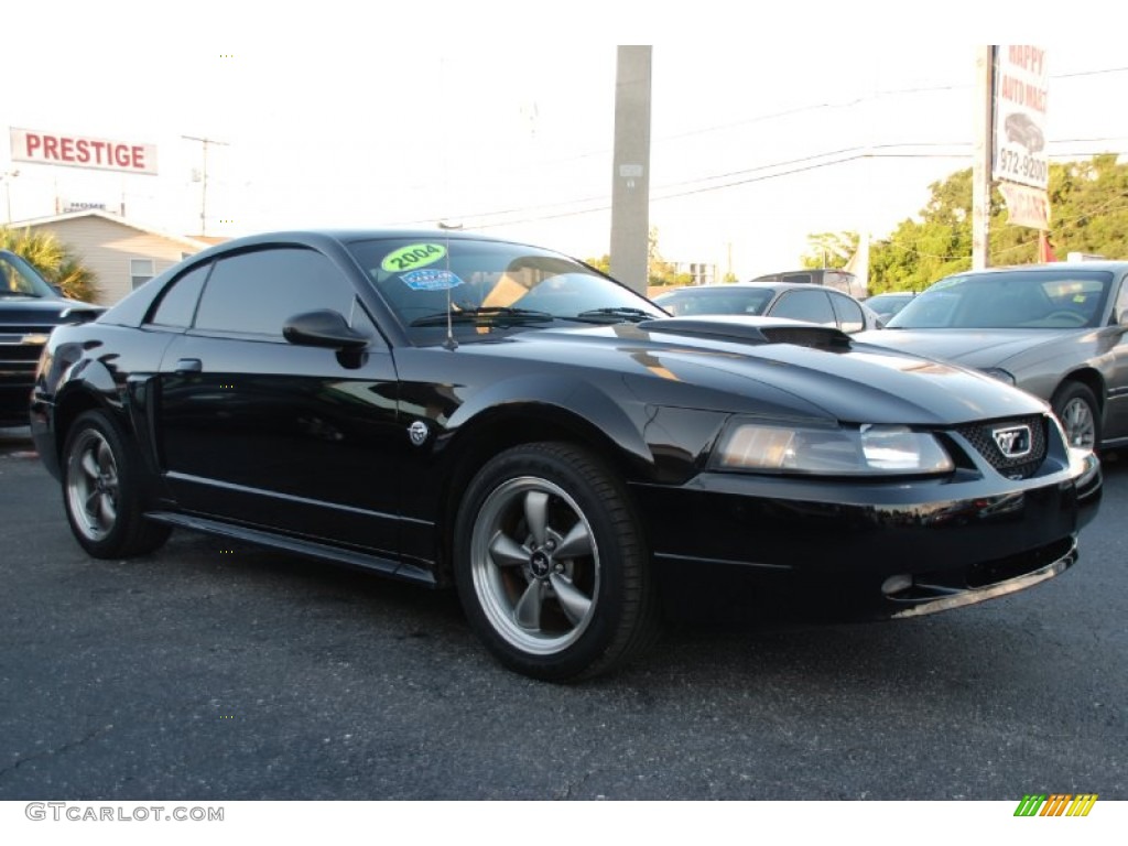 2004 Mustang GT Coupe - Black / Dark Charcoal photo #3