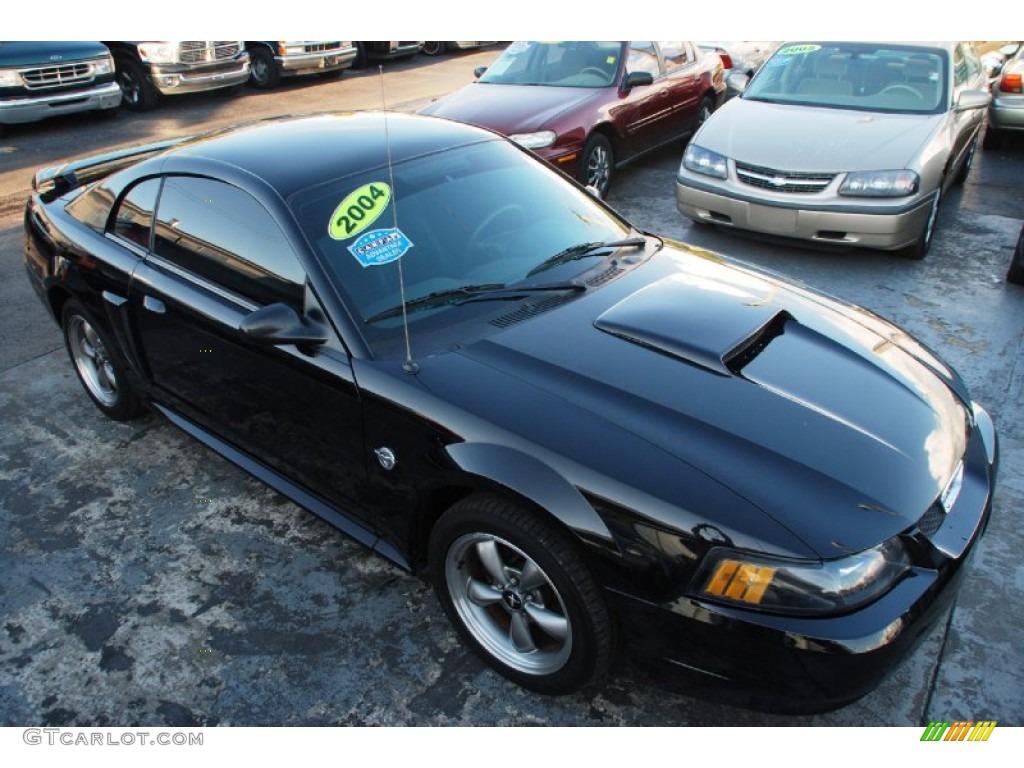 2004 Mustang GT Coupe - Black / Dark Charcoal photo #4